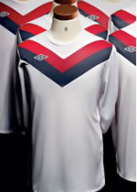 JD Fives Five a side football leagues. Discoutn Team Football Kits - Chevron - Umbro